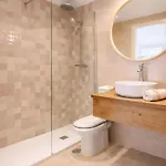 Stayatsas Luxury 2 Bedroom Apartment, 80 M2 Private Terrace, Huge Pools, Private Parking Walk To & Puerto Banus Apartment Marbella
