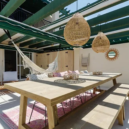 Stayatsas Luxe App Vlakbij Strand, 80 M2 Terras, Grote Zwembaden 公寓 *
