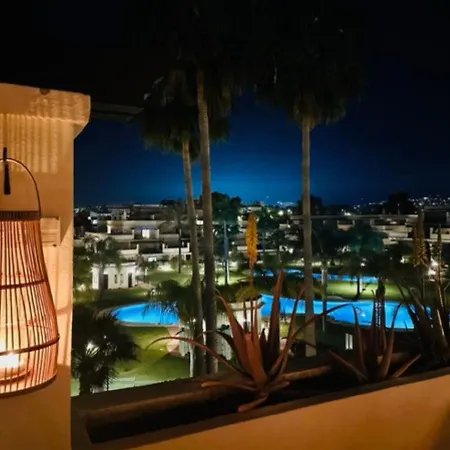 Stayatsas Luxe App Vlakbij Strand, 80 M2 Terras, Grote Zwembaden 公寓 *