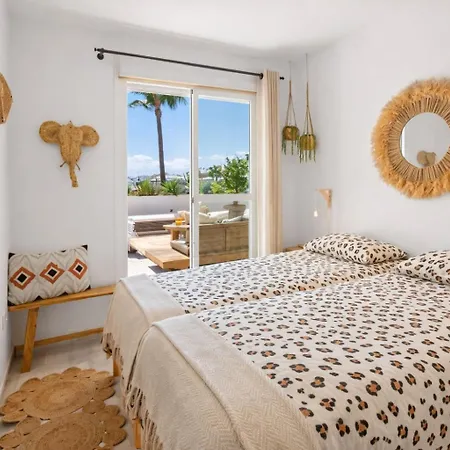 Apartment Stayatsas Luxury 80 M2 Terrace, Pools & Parking *