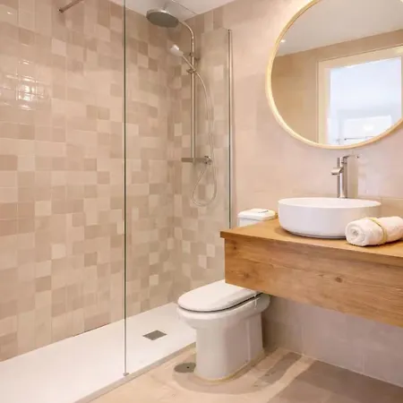 Stayatsas Luxury 80 M2 Terrace, Pools & Parking Apartment Marbella