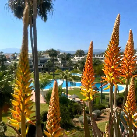 Stayatsas Luxury 80 M2 Terrace, Pools & Parking Apartment