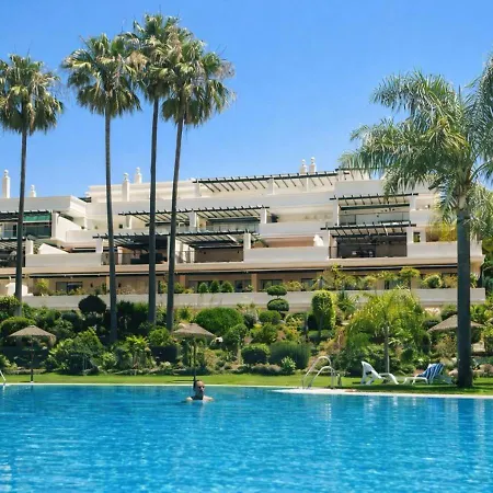 Stayatsas Luxury 80 M2 Terrace, Pools & Parking Marbella
